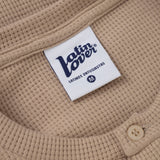 WAFFLE KNIT T-SHIRT WITH BEIGE BUTTONS